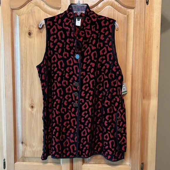 NWT John Mark Black Velvet Red Leopard Button Vest L - Picture 2 of 7